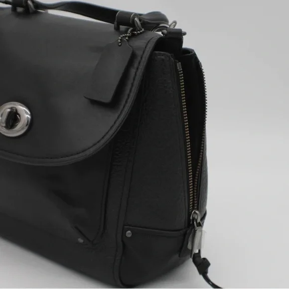 ๐ฃ COACH Faye ๐ฃ Mixed Materials Backpack in Black. - Picture 6 of 16